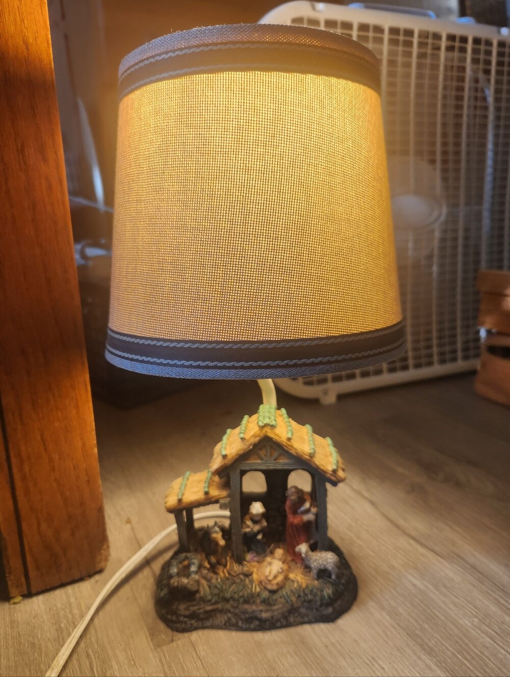 Vintage Nativity Rustic Scene Lamp With Resin Manger Base